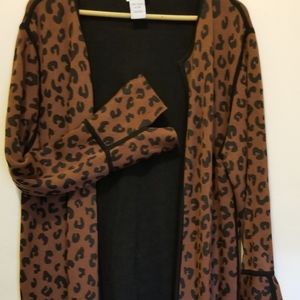 Monroe & Main Cardigan, XL, Animal Print